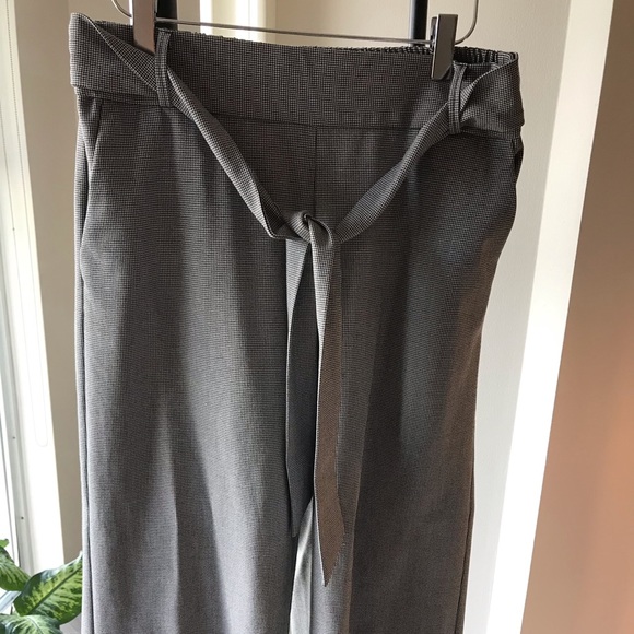 Zara Pants with front tie - Picture 2 of 4
